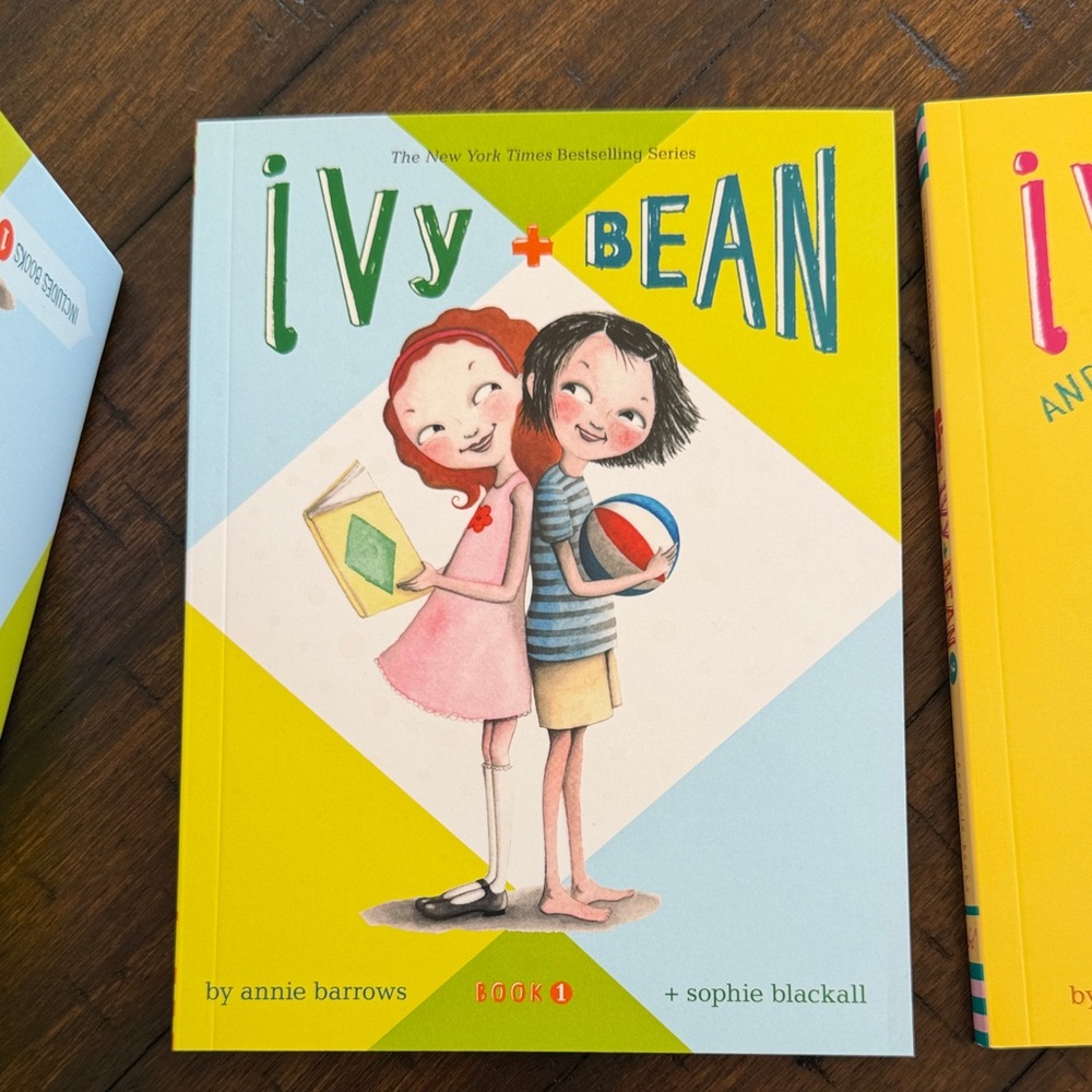 Chronicle Books Ivy + Bean Boxed Set - Series 1, 2, & 3 - Picture 2 of 10